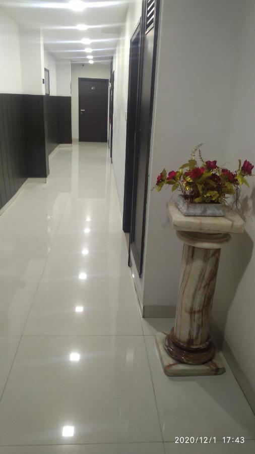 Hotel Popular Amritsar Esterno foto