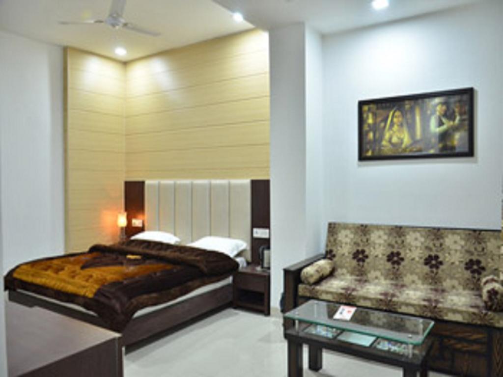 Hotel Popular Amritsar Camera foto