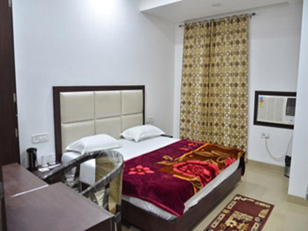 Hotel Popular Amritsar Camera foto