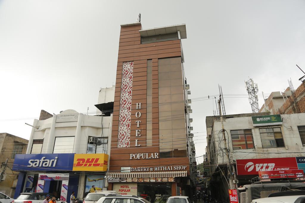 Hotel Popular Amritsar Esterno foto