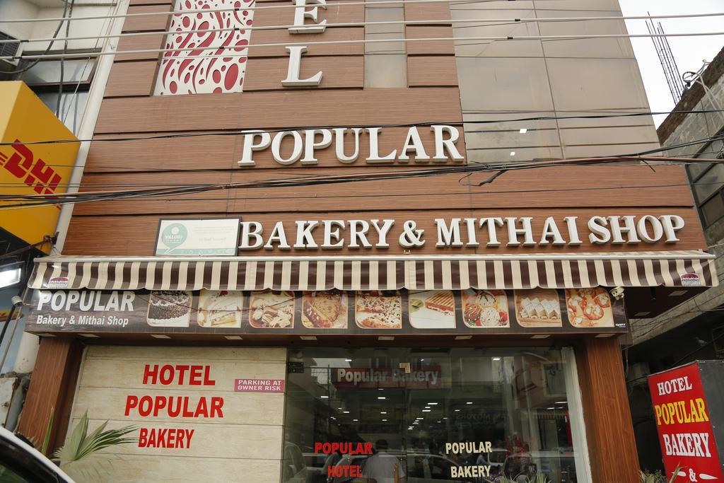 Hotel Popular Amritsar Esterno foto