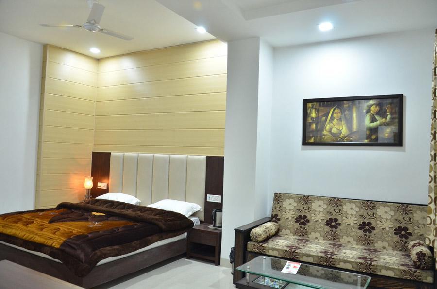 Hotel Popular Amritsar Esterno foto